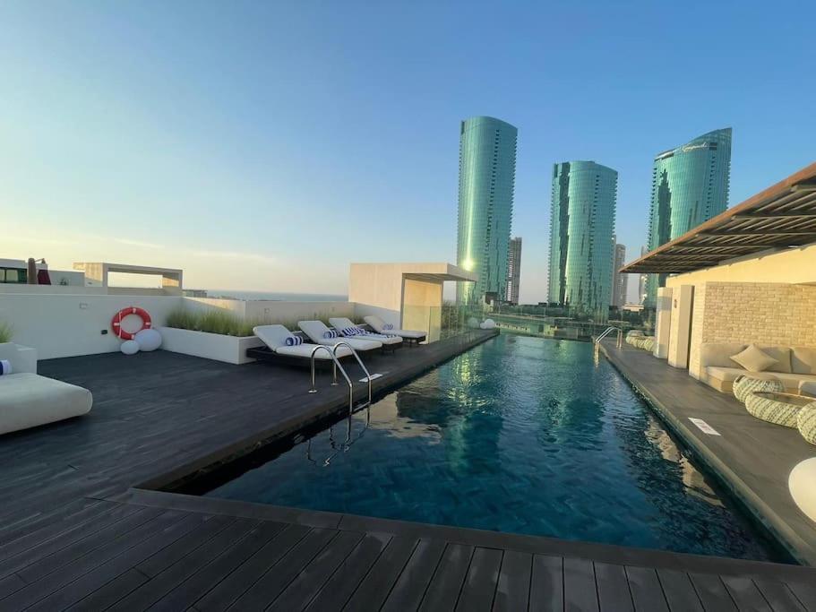 Cloud9 Waterfront Luxury Condo 마나마 외부 사진
